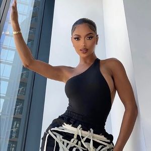 Fashion Nova Lora Jean Bodysuit